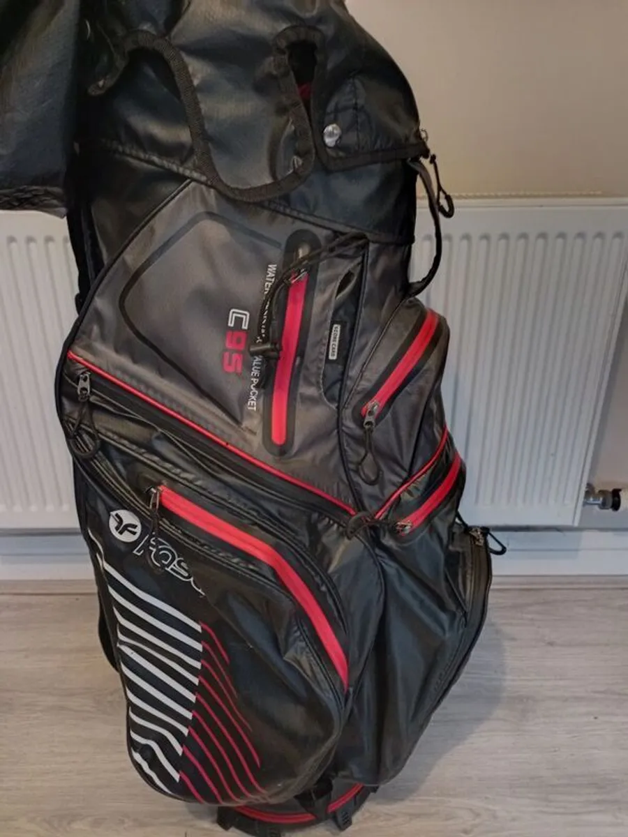 Fastfold water resistant Golf bag - Image 2