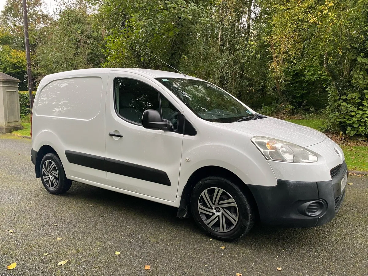 2013 Peugeot Partner - Image 1
