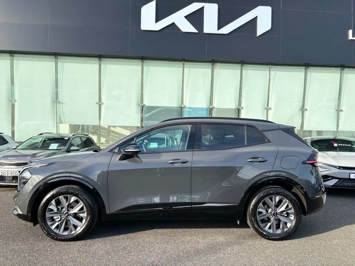 Kia Sportage 1.6 Hybrid Anniversary Edition - Image 2