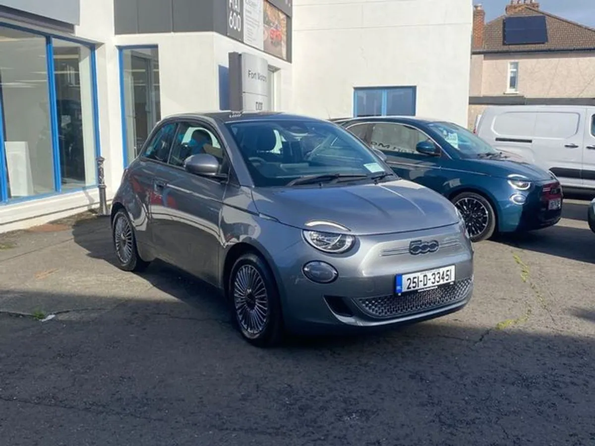 Fiat 500e Icon 42kwh 3DR Auto - Image 3