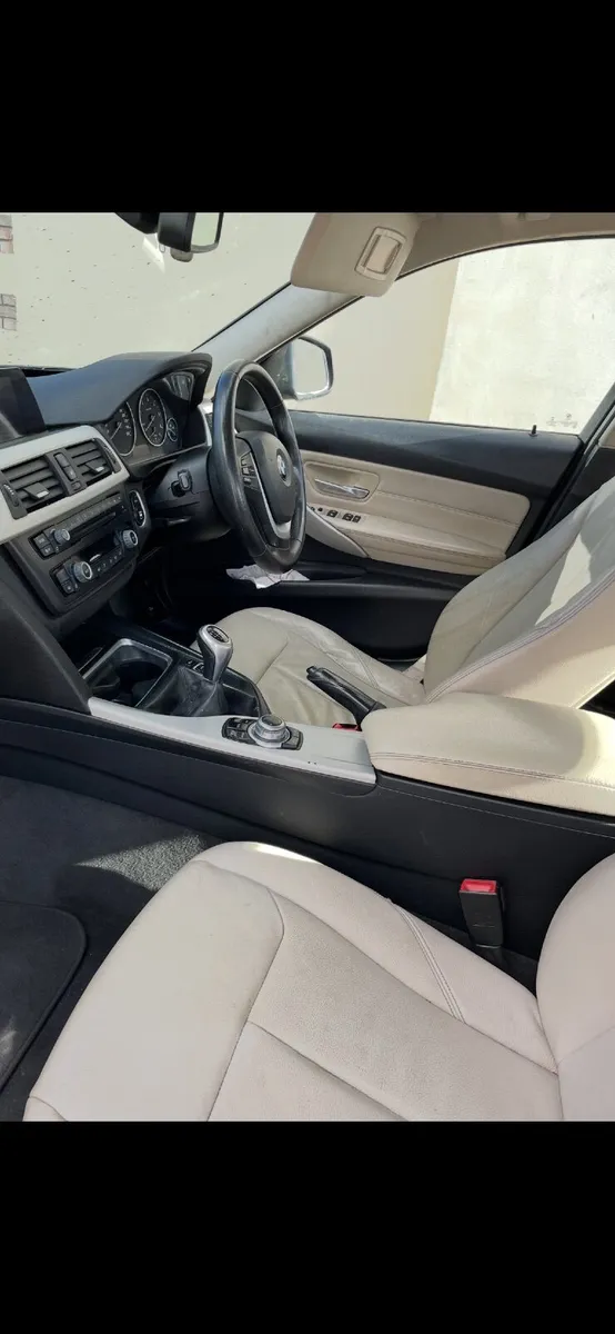 BMW 3-Series 2015 - Image 3