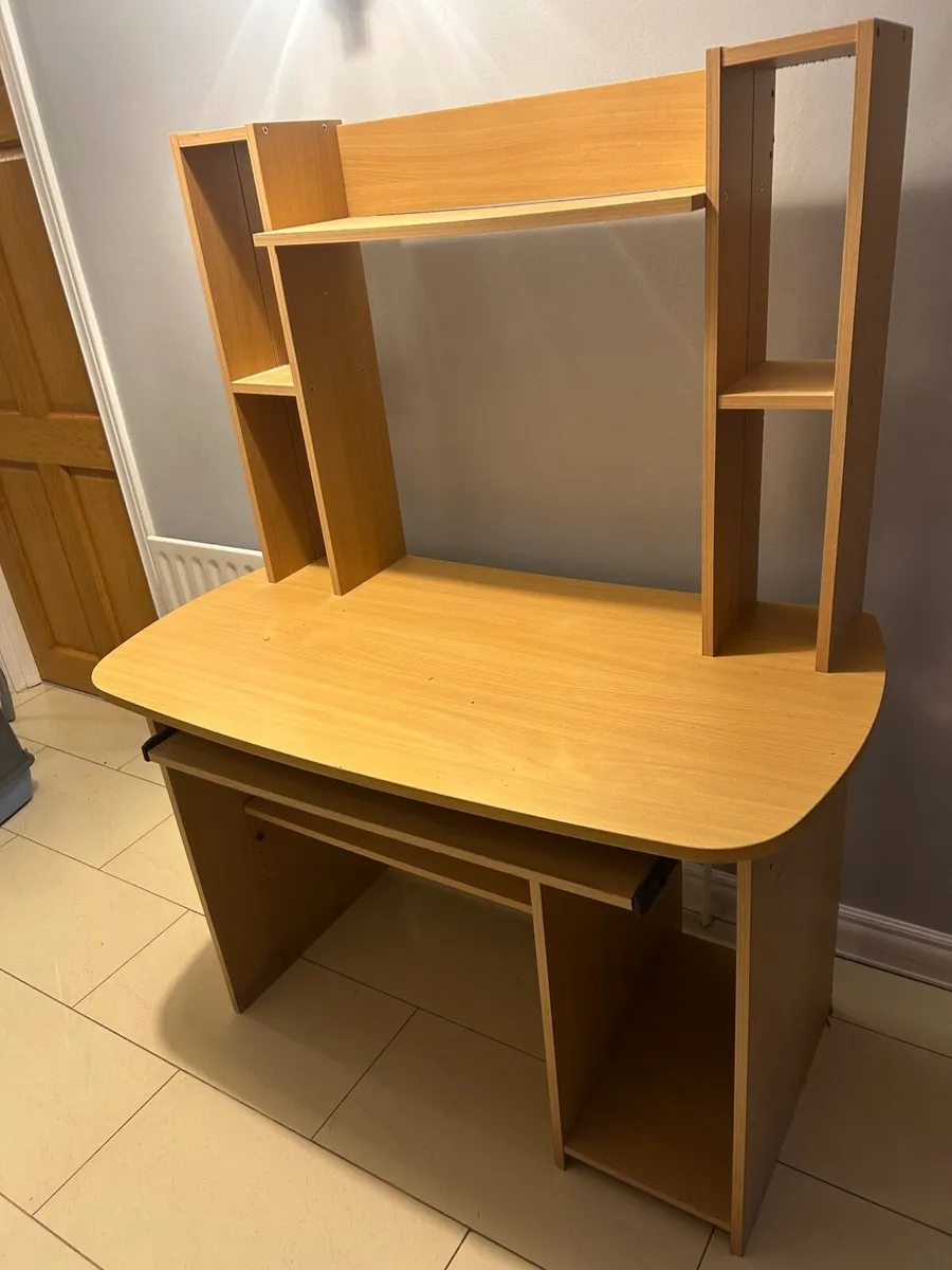 Study desk - Image 4