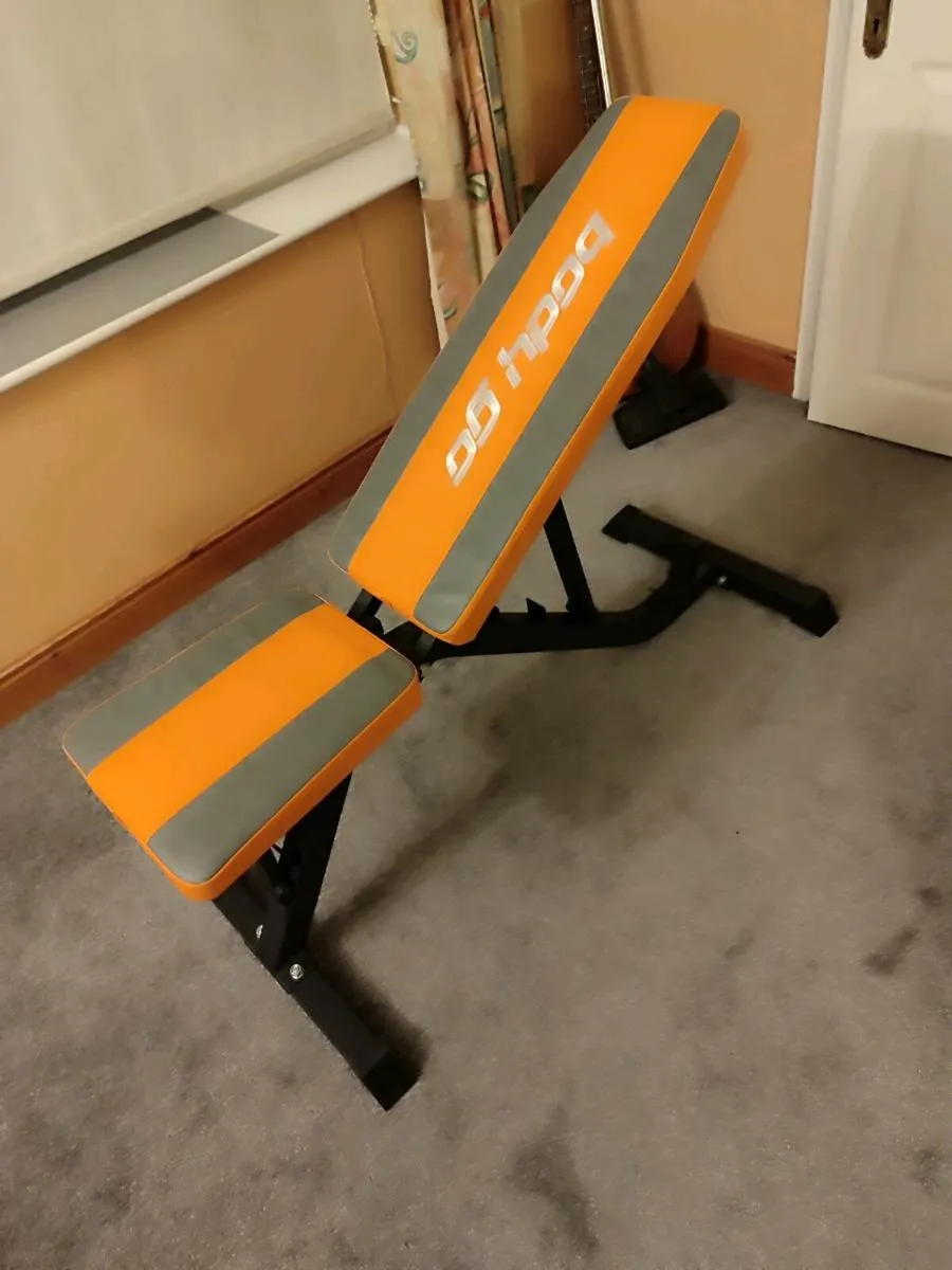 Adjustable weight Bench - Image 1