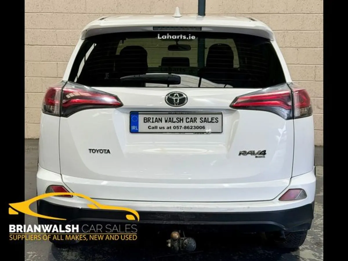 Toyota Rav4 Rav4 2.0 D-4d Aura 4DR - Image 4