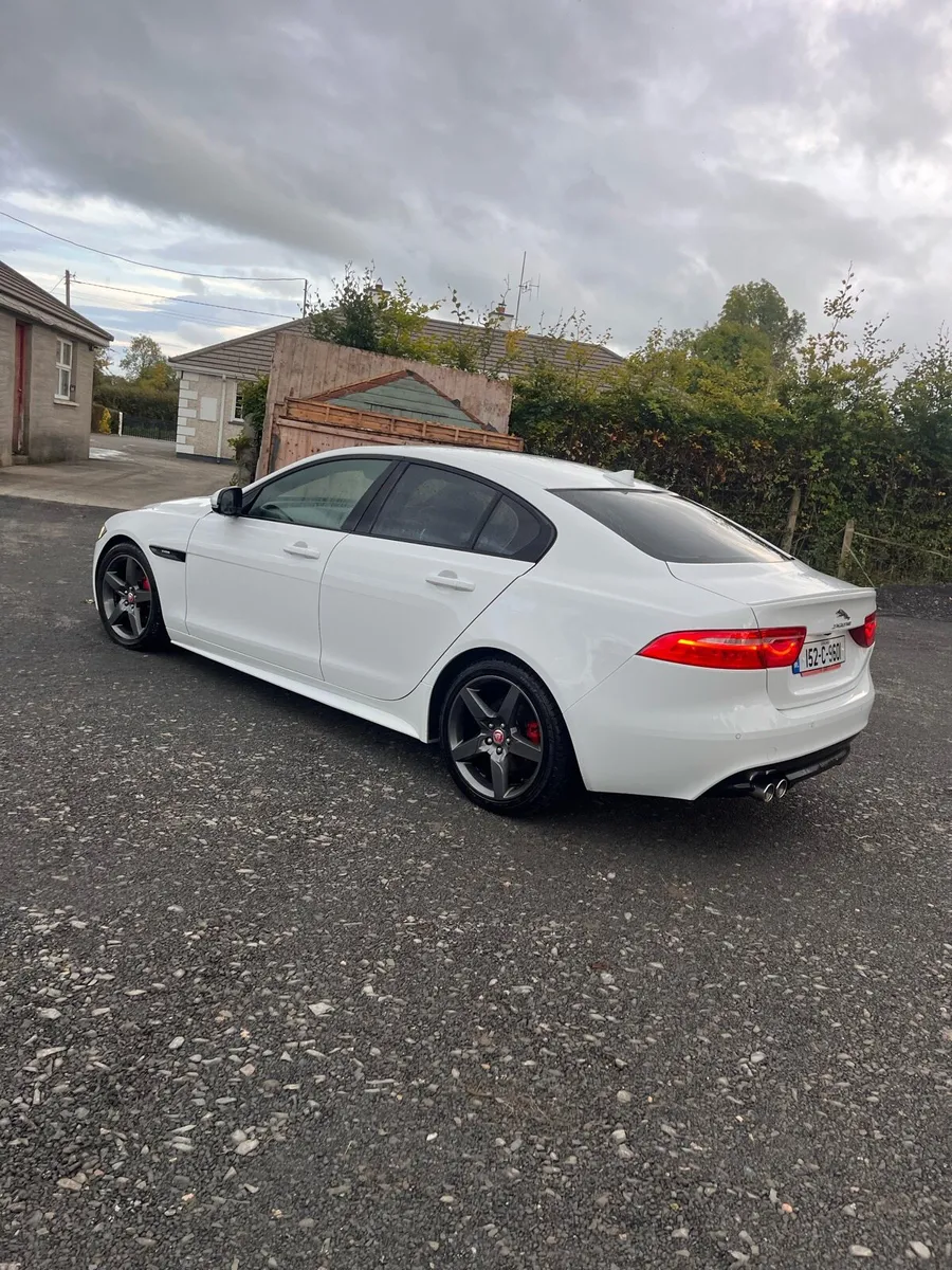 Jaguar XE - Image 3