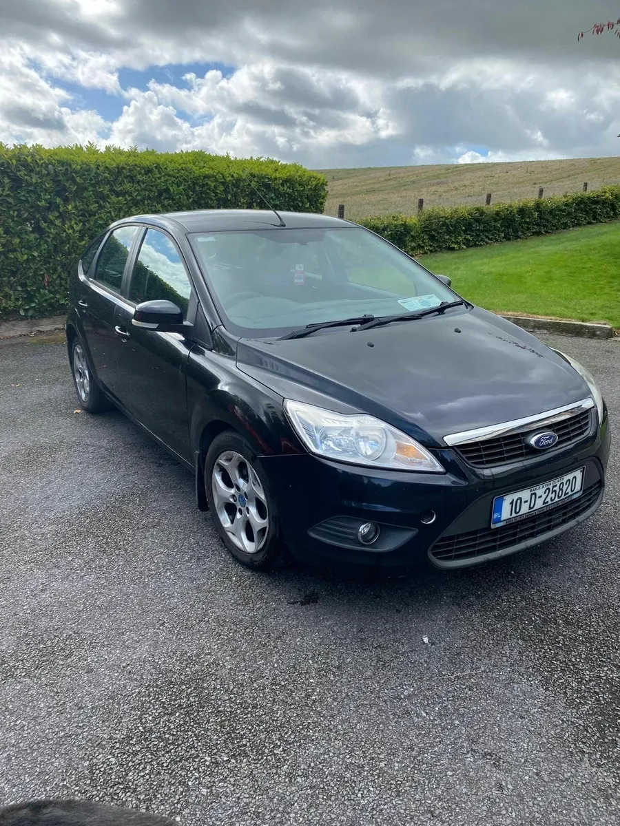 Ford Focus 2010 - Image 1