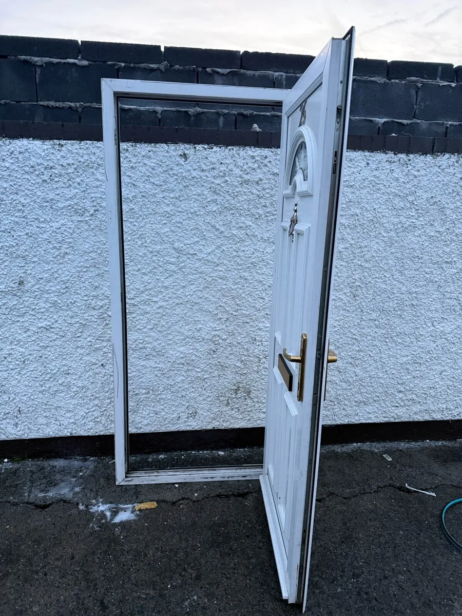 Pvc front door - Image 4