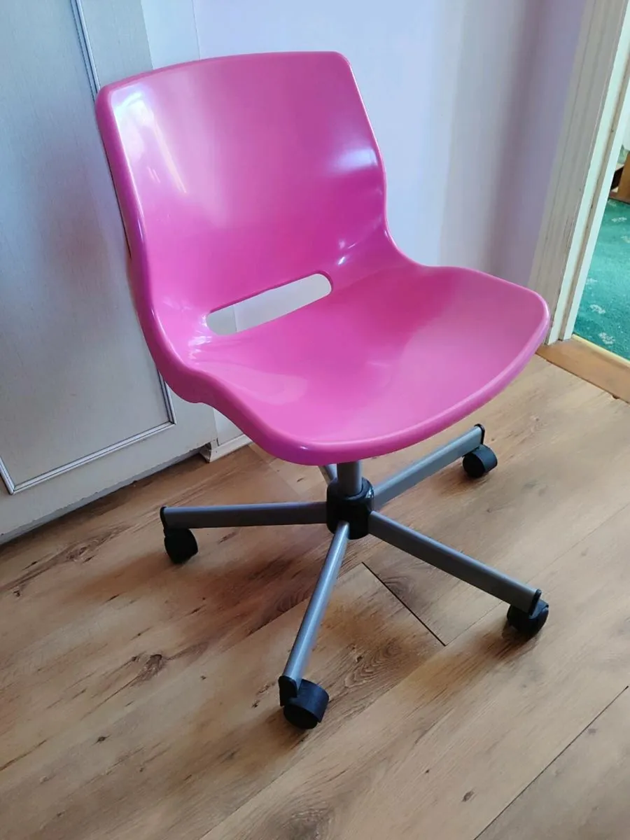 Ikea pink Chair