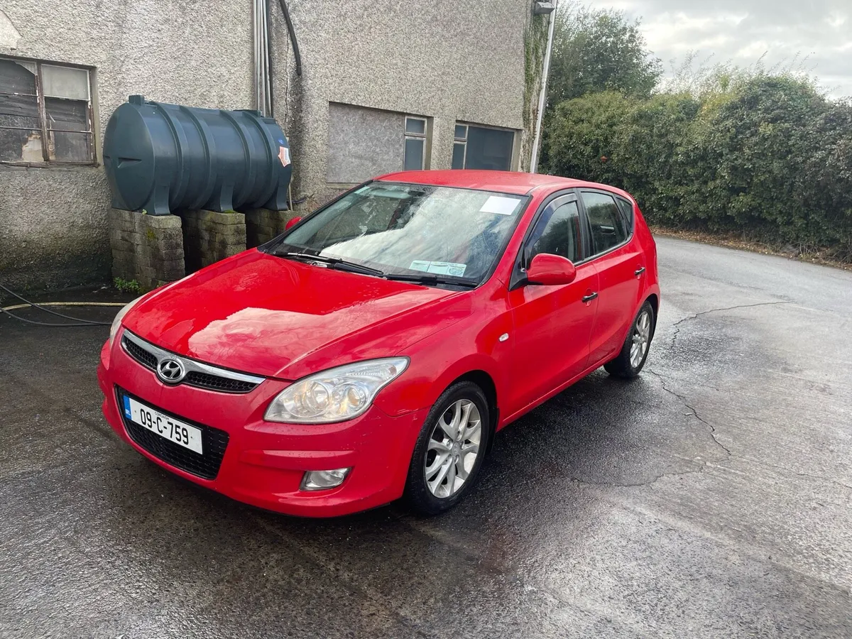 2009 Hyundai i30 €1450 - Image 2