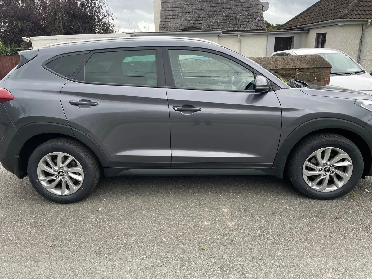Hyundai Tucson Executive 1.7D 2018 - Image 2