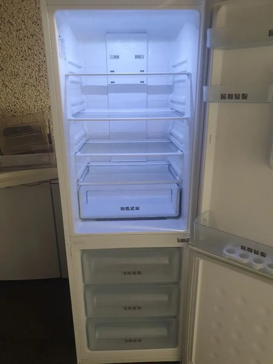 Samsung fridge freezer frost free - Image 1