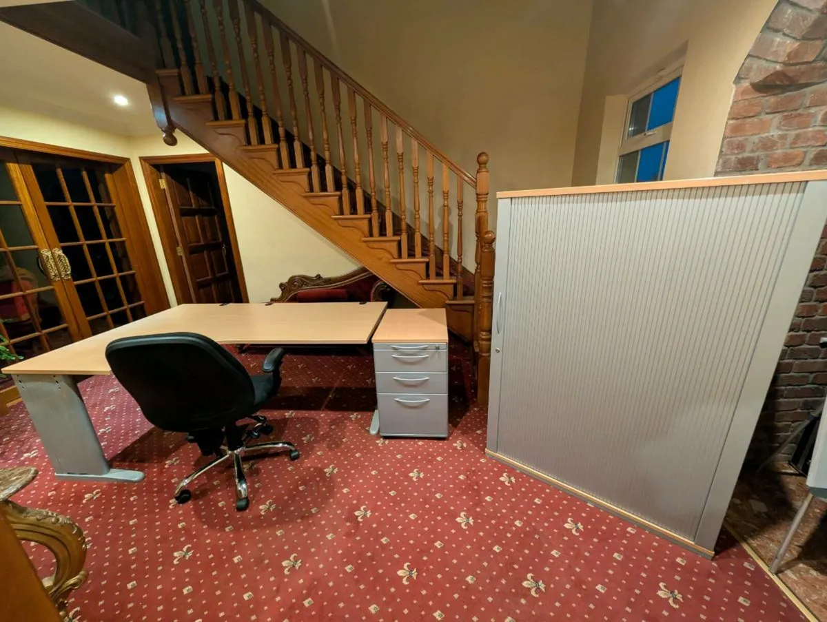 Office study set - Image 1