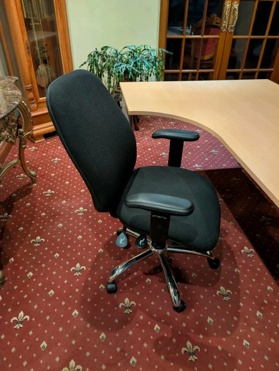 Office study set - Image 3