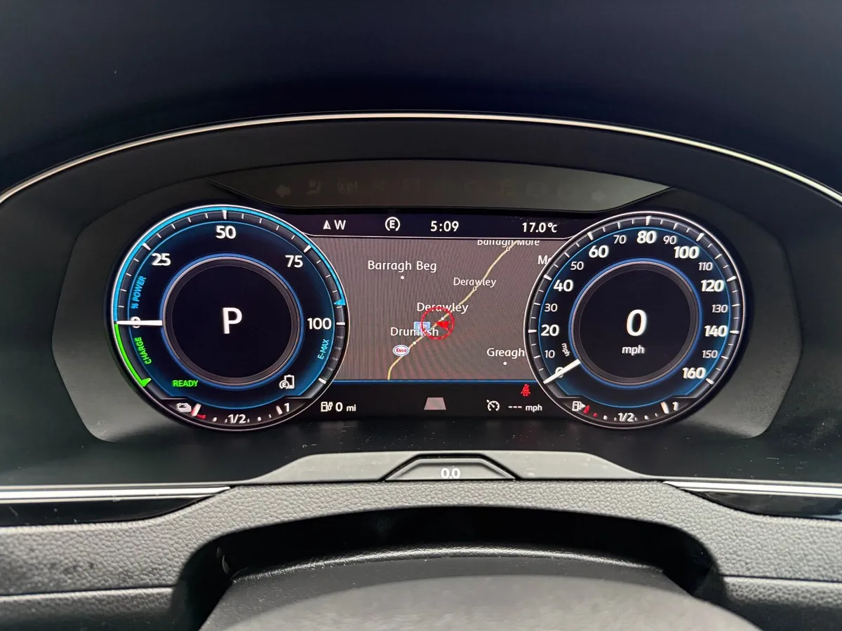 2018 Volkswagen Passat GTE Estate 204 BHP 1.4 PHEV - Image 3
