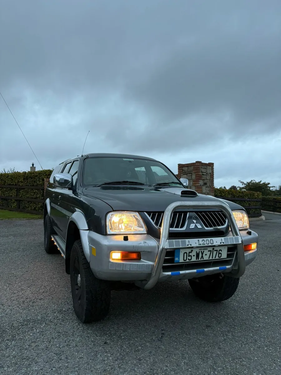 Mitsubishi l200 - Image 1