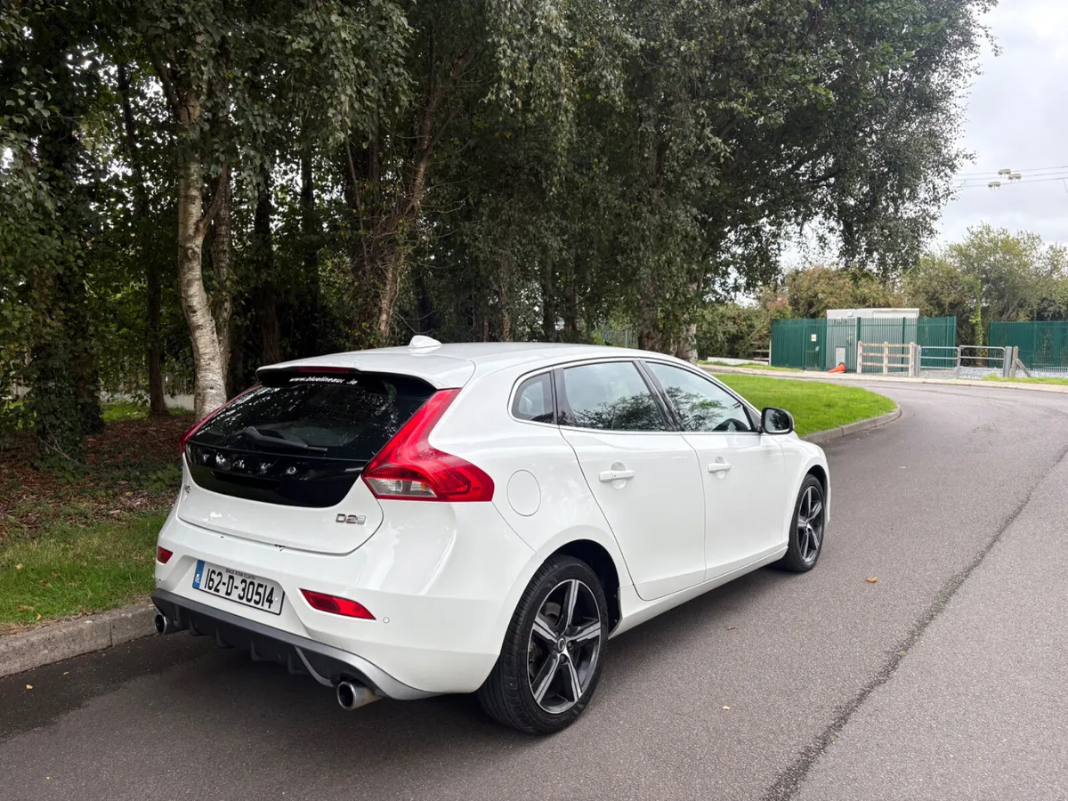 2016 Volvo V40 R design 2.0 D2 immaculate - Image 3