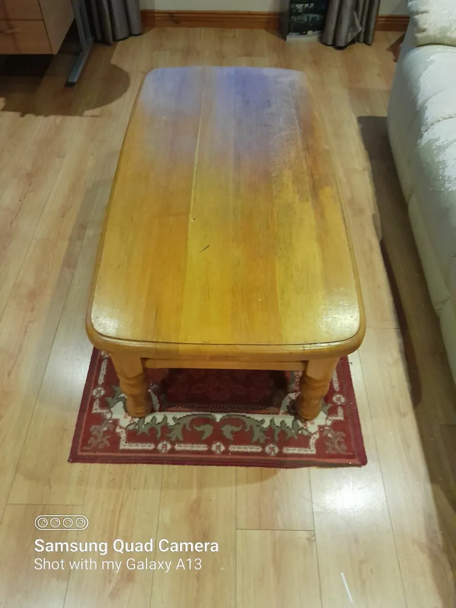 Sittingroom table - Image 2