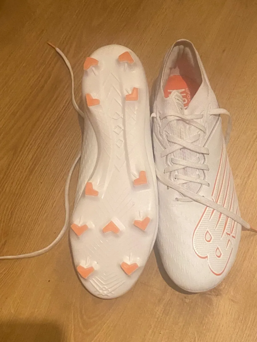 Football boots - Image 1