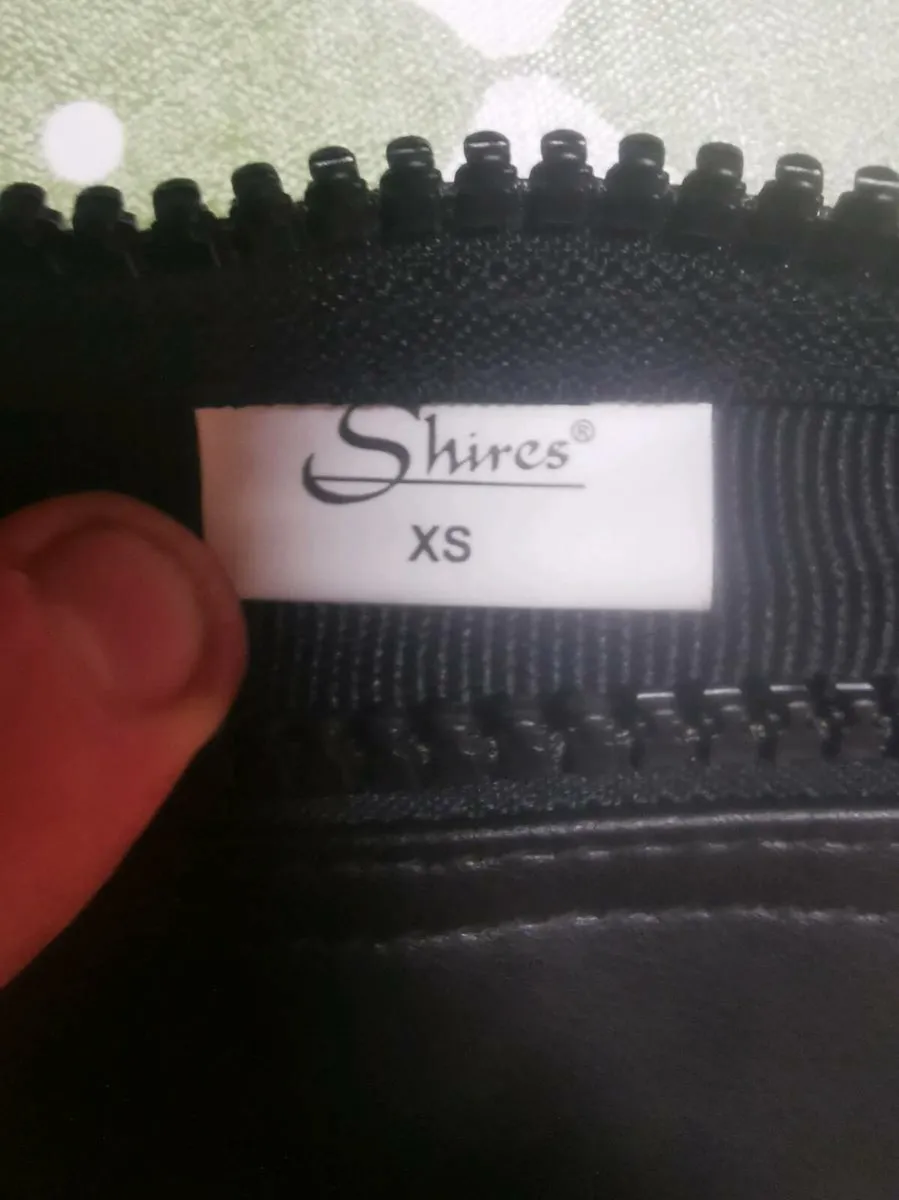 Horse riding clothing - Image 2