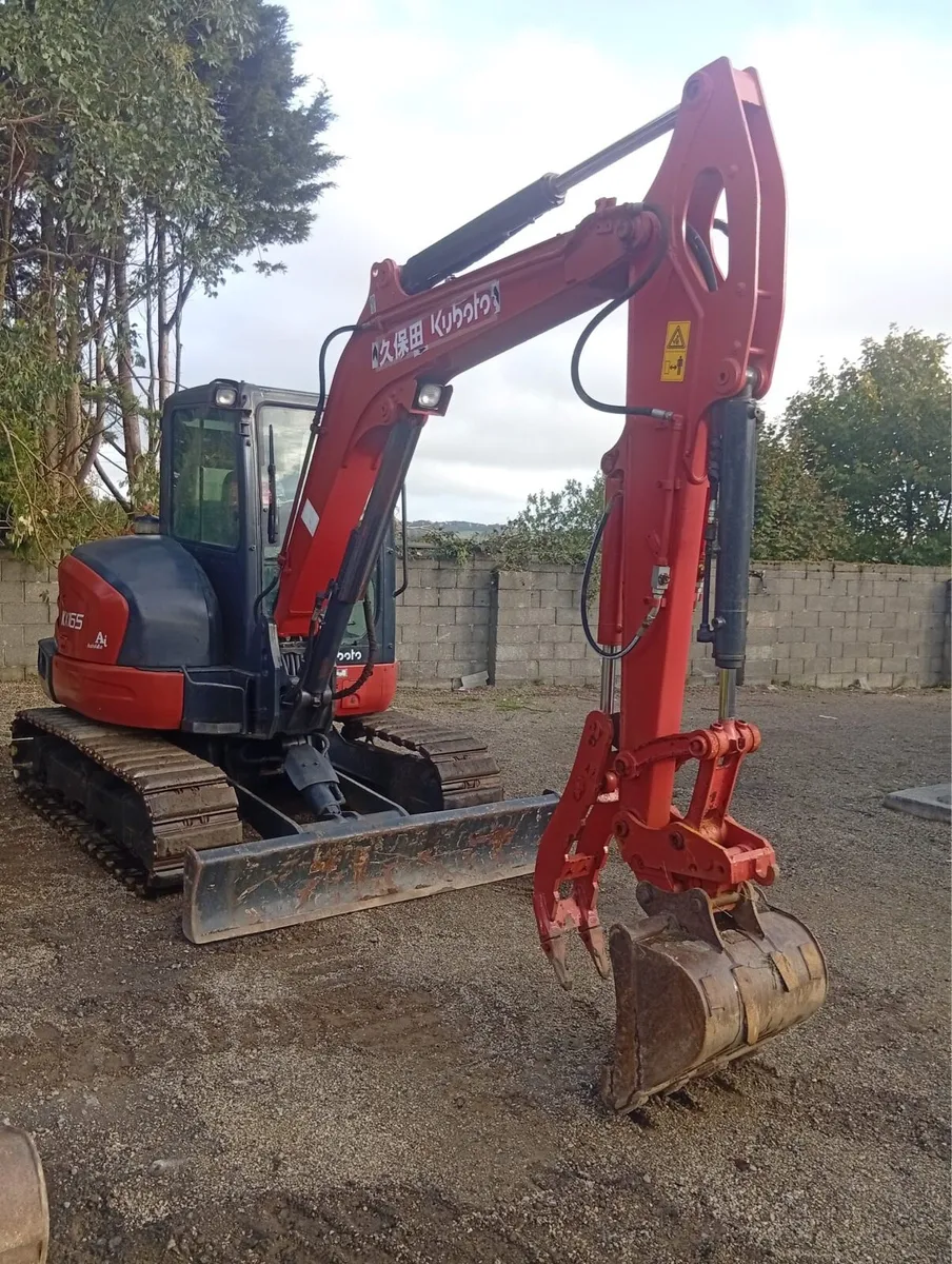 Kuboto mini digger - Image 3