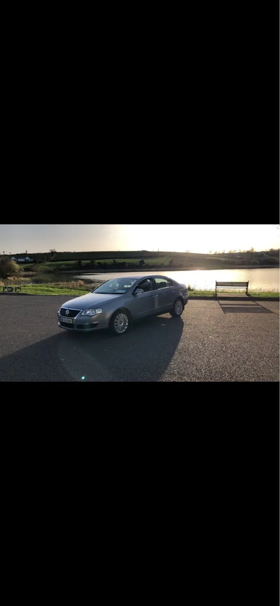 2009 Volkswagen Passat Highline 2.0L - Image 2