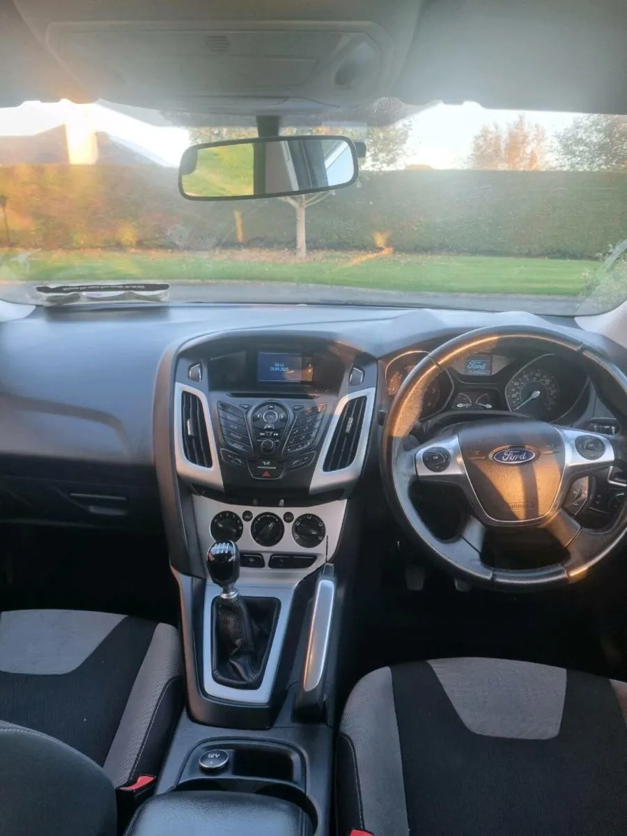 Ford Focus 2011 - Image 4