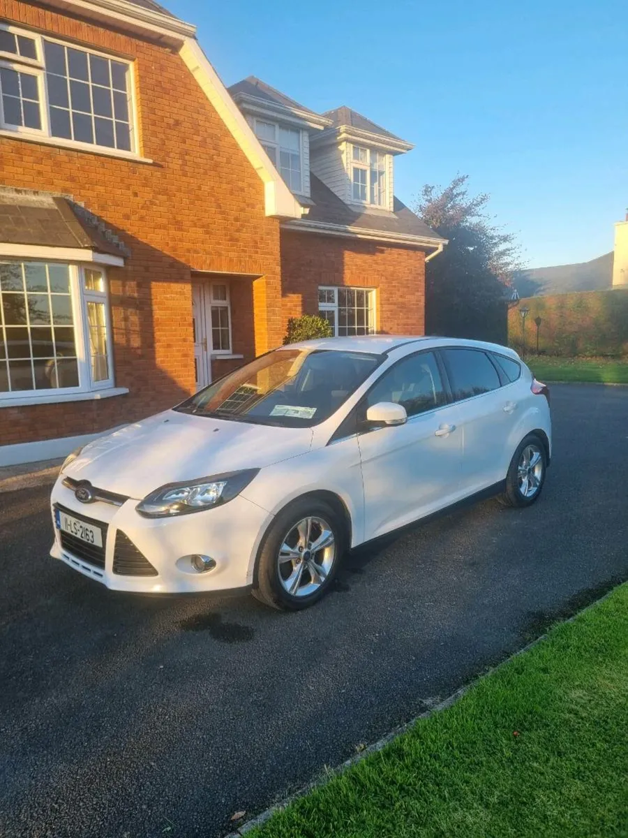 Ford Focus 2011 - Image 1