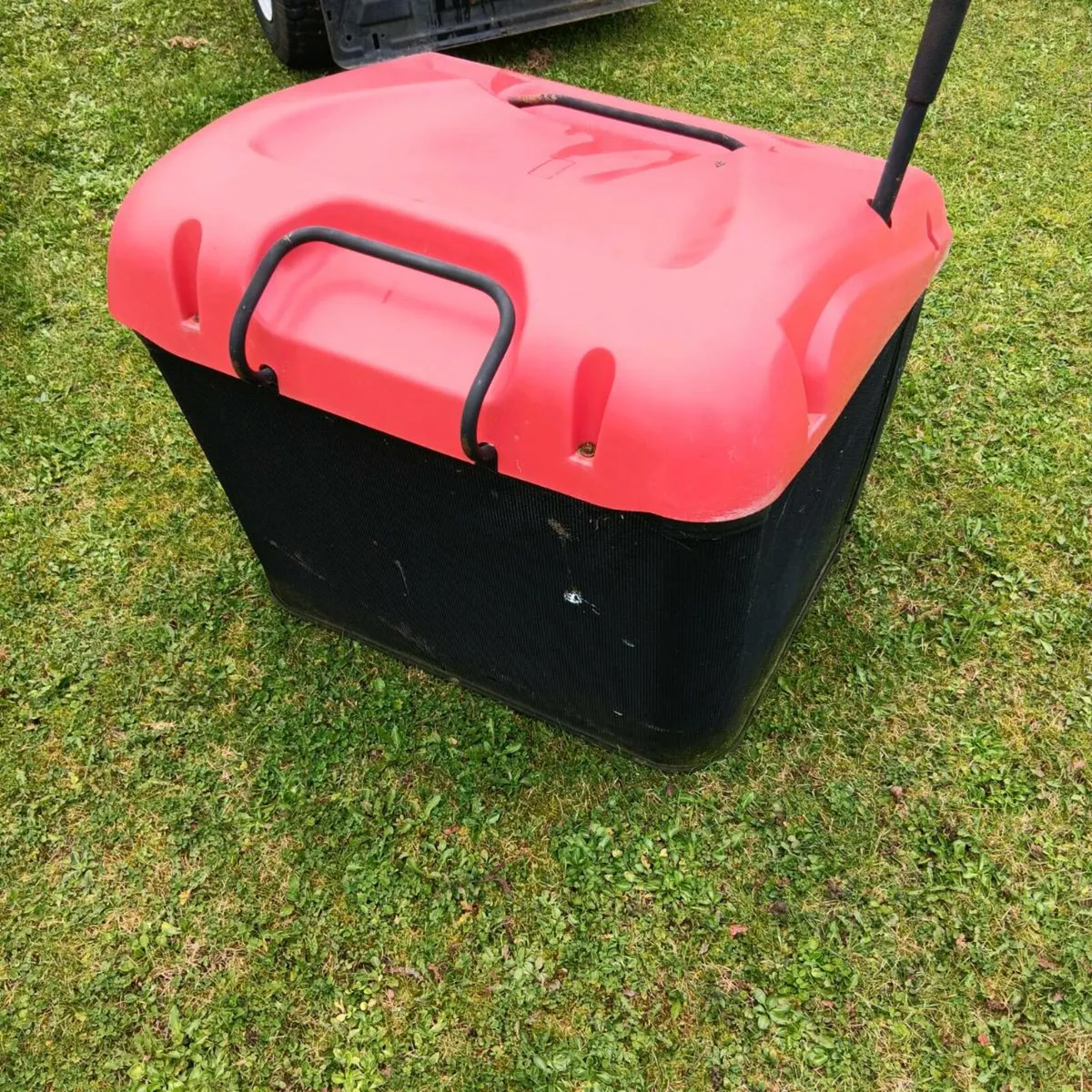 Honda, Stiga, Castlegarden & more Grassboxes - Image 2