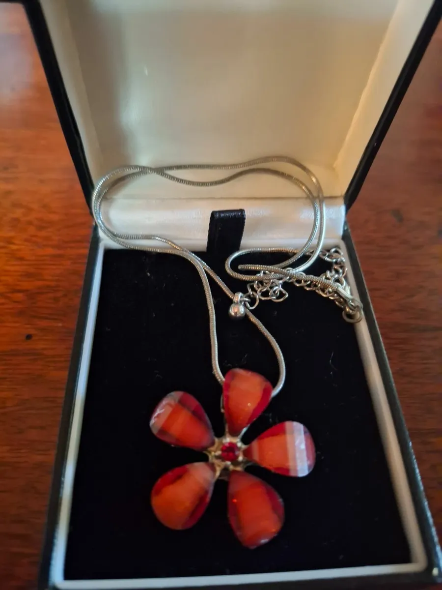 Vintage Statement Set Red... - Image 2
