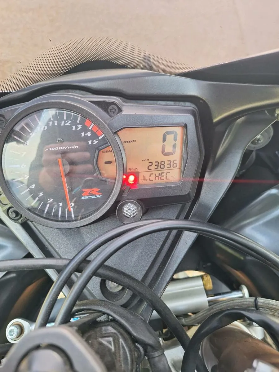 Suzuki gsxr 1000 k6 - Image 2