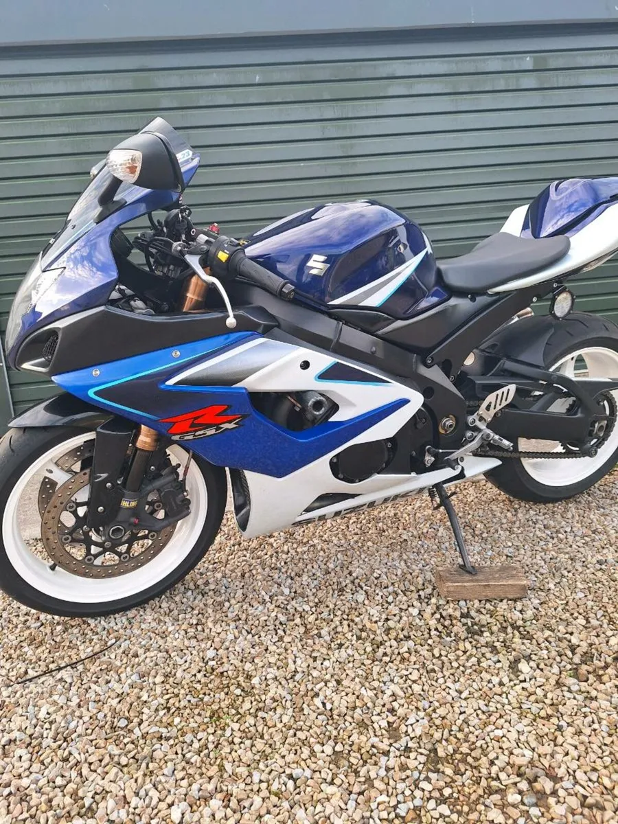 Suzuki gsxr 1000 k6 - Image 1