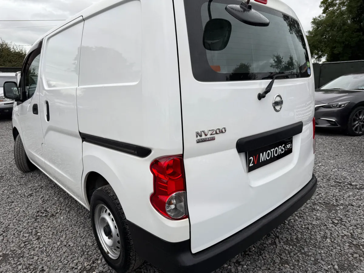 🔵 Nissan NV200 1.6 AUTOMATIC LOW KM - Image 4