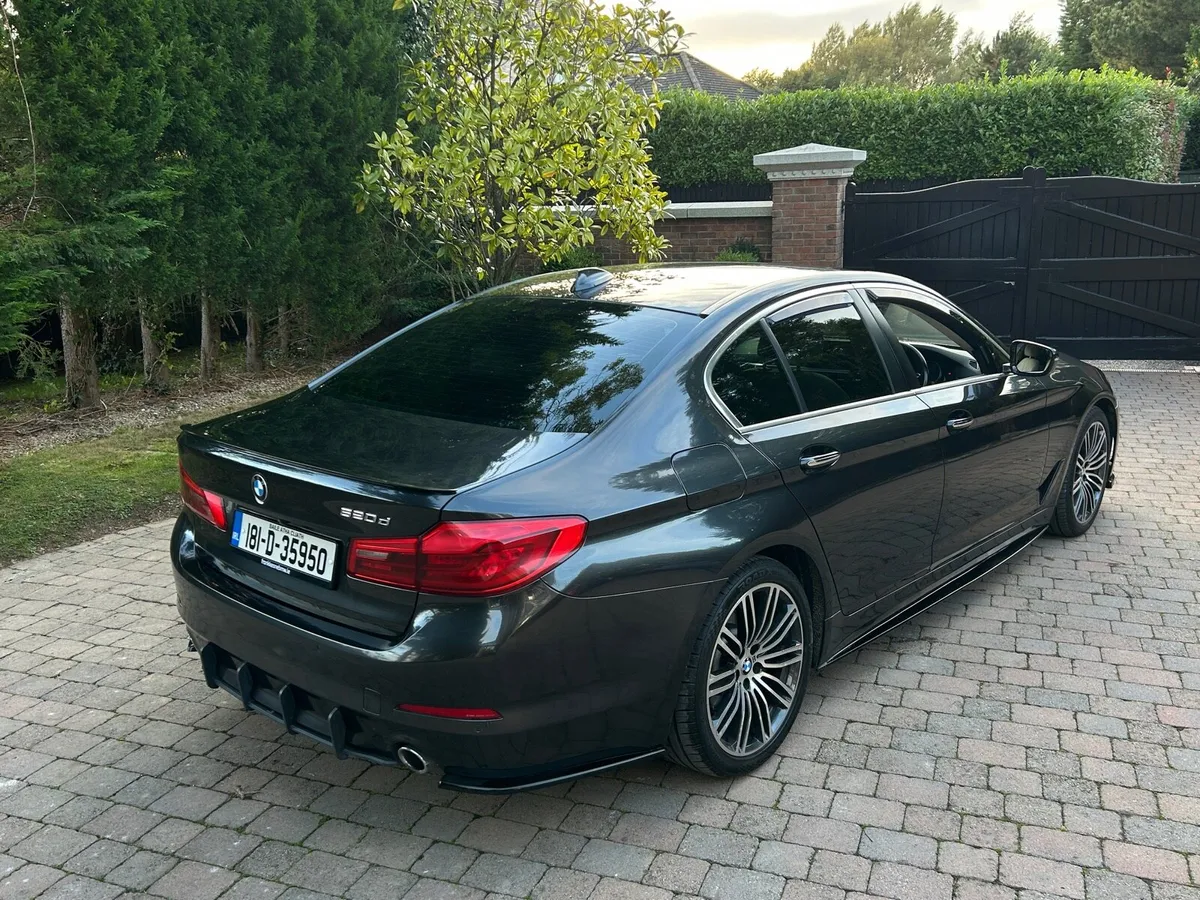 18 BMW 520D G30 Automatic Tax 2/26 €16900 - Image 2