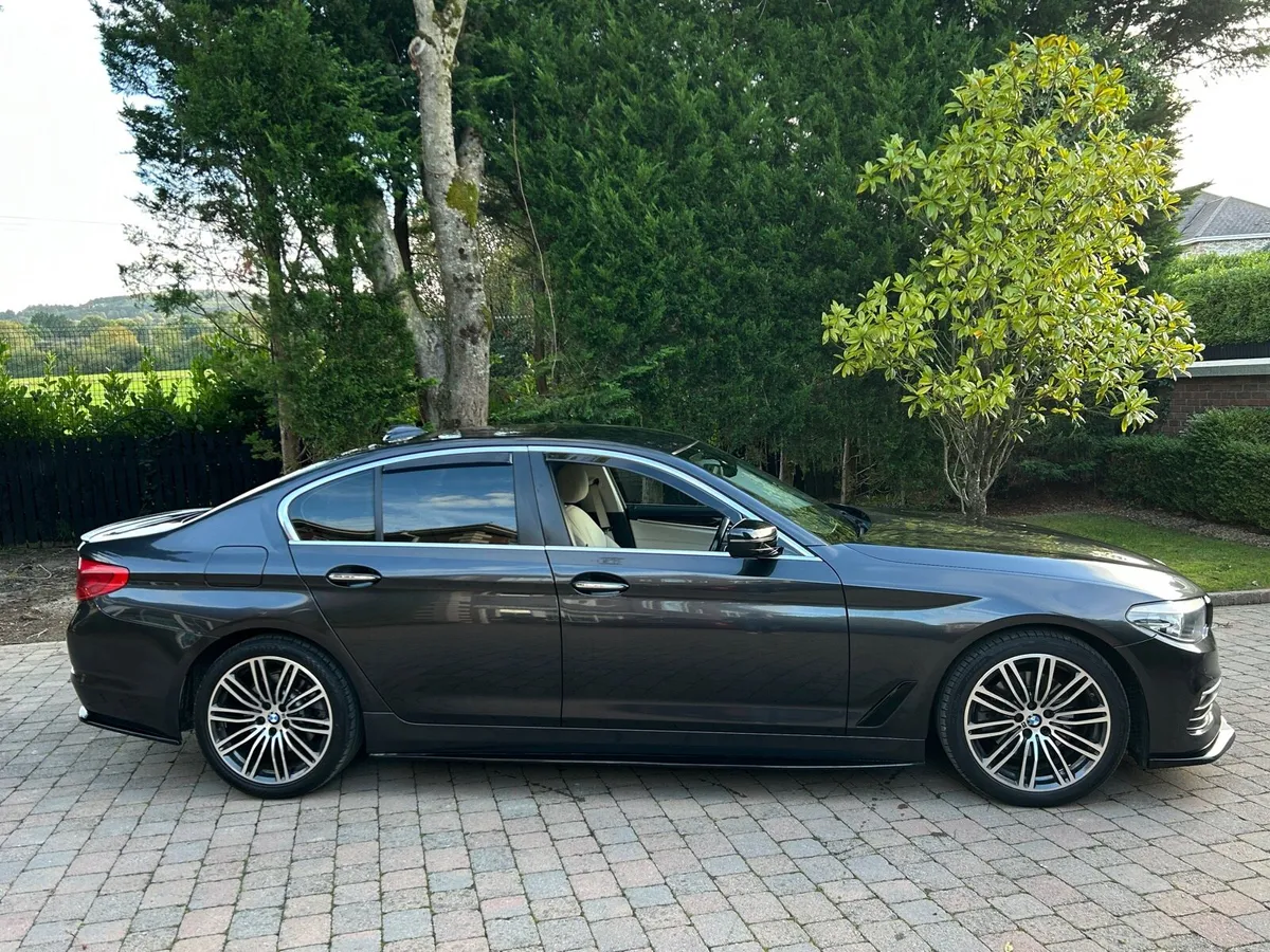 18 BMW 520D G30 Automatic Tax 2/26 €16900 - Image 3