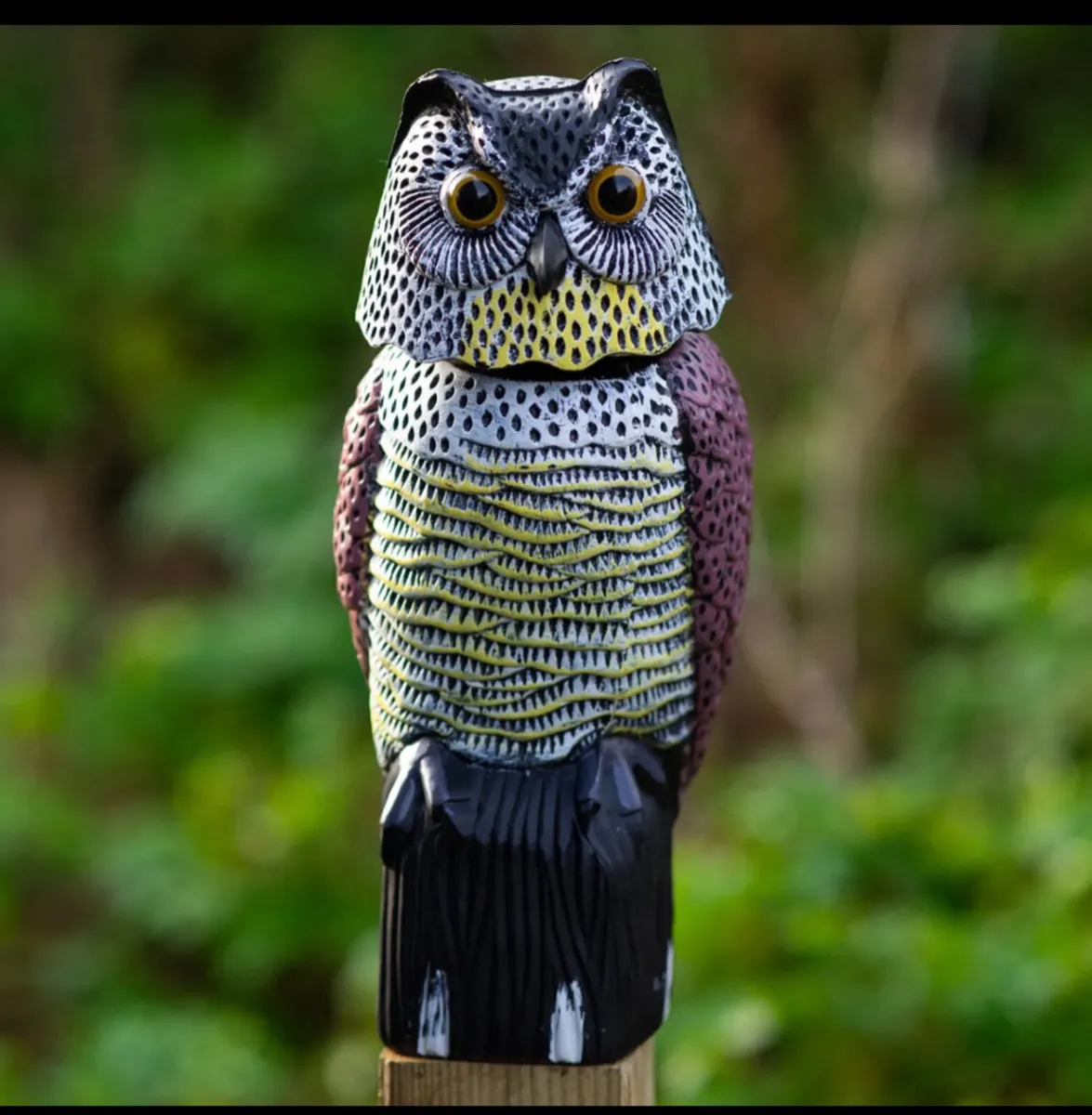 Realistic Bird Pigeon Scarecrow - Image 1