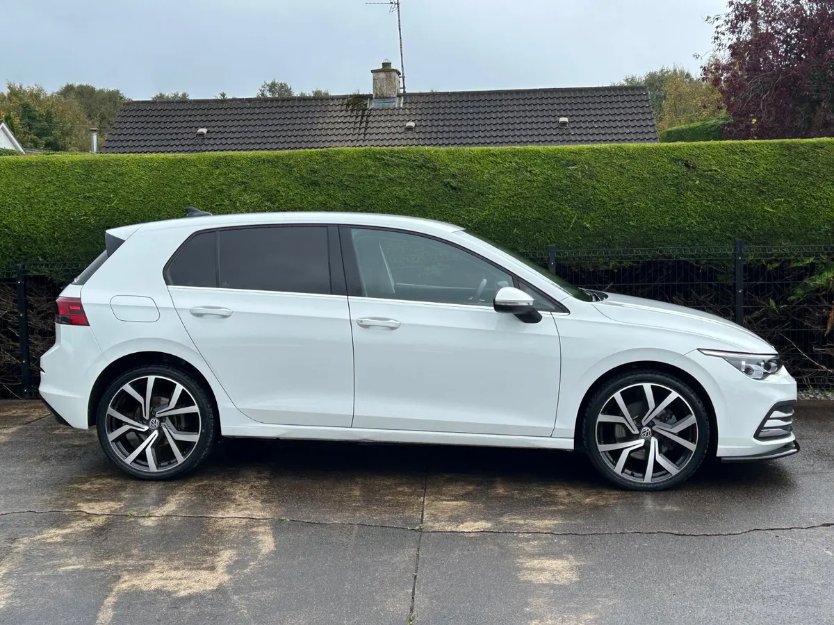 22 Volkswagen Golf 1.4 Style dsg    €22000 inc Vrt - Image 2