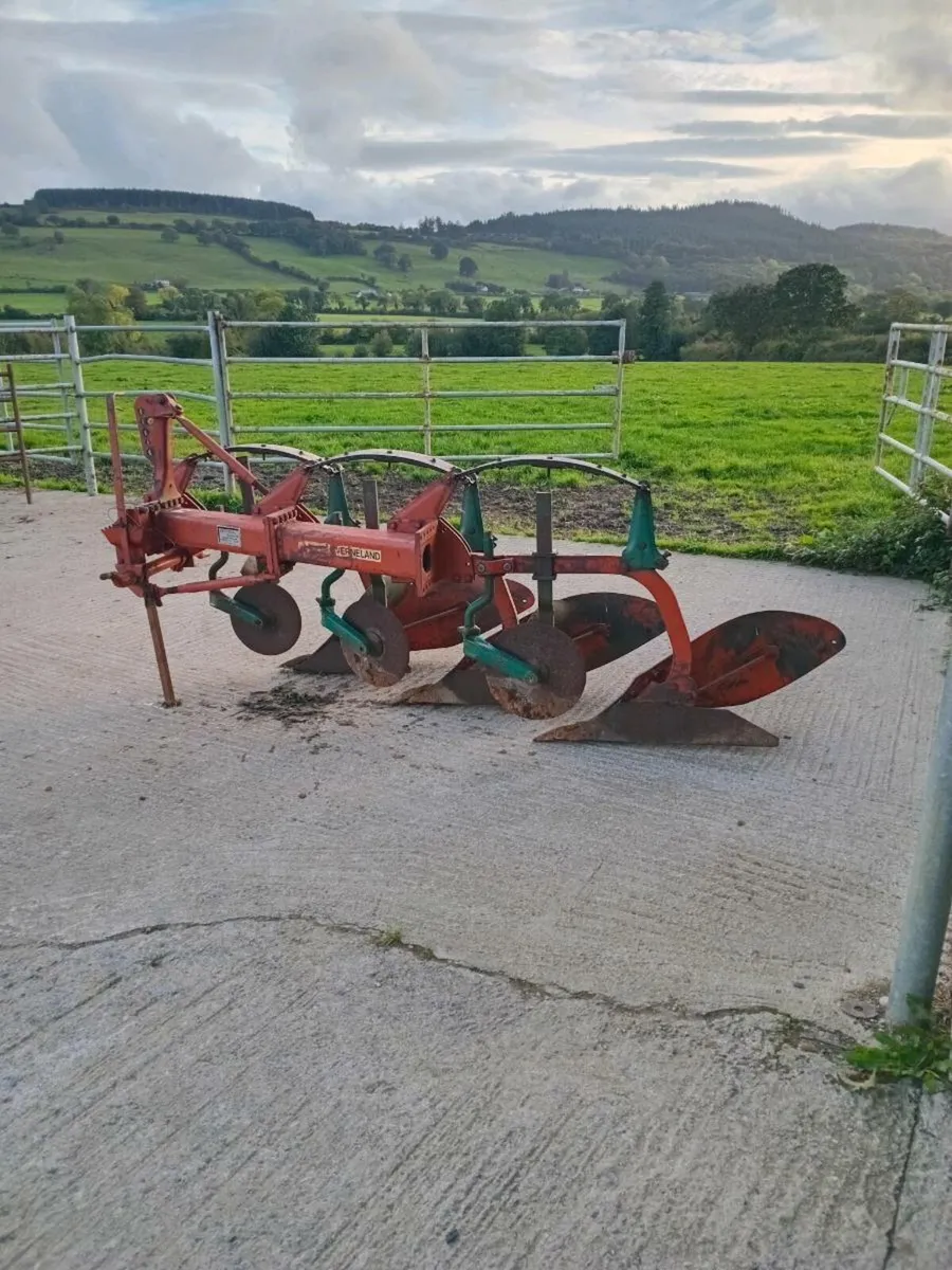 Kverneland 3 Furrow plough - Image 3