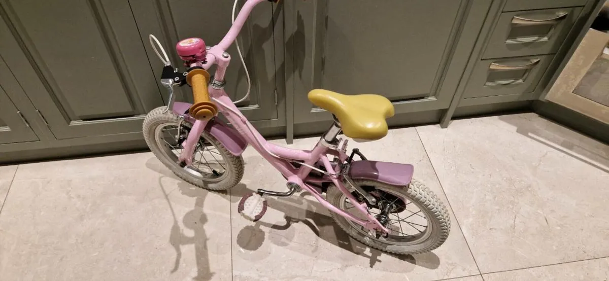 Girls 14" Raleigh Molli bike - Image 2