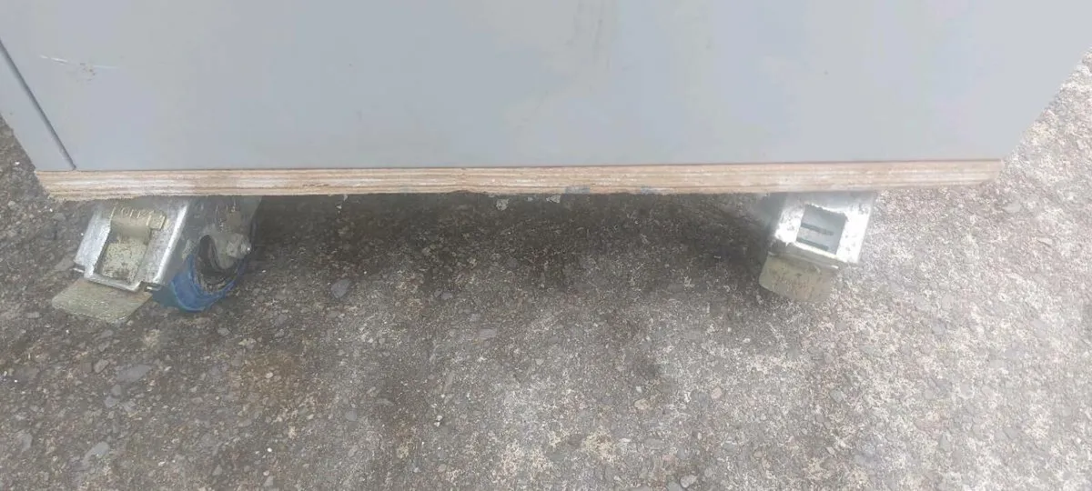 Workshop Tool Cabinet - Image 3