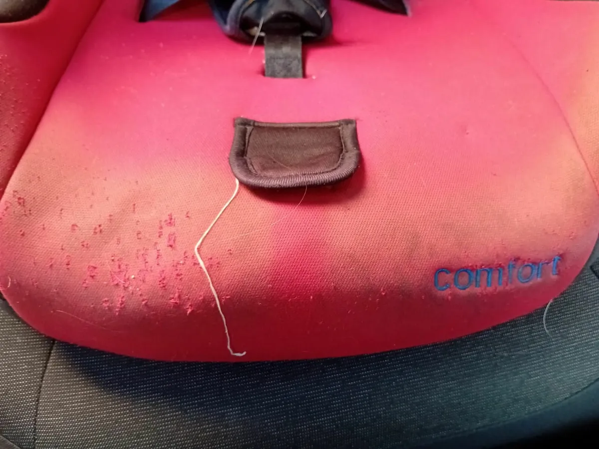 Free Stage 2/3 car seat - Image 4