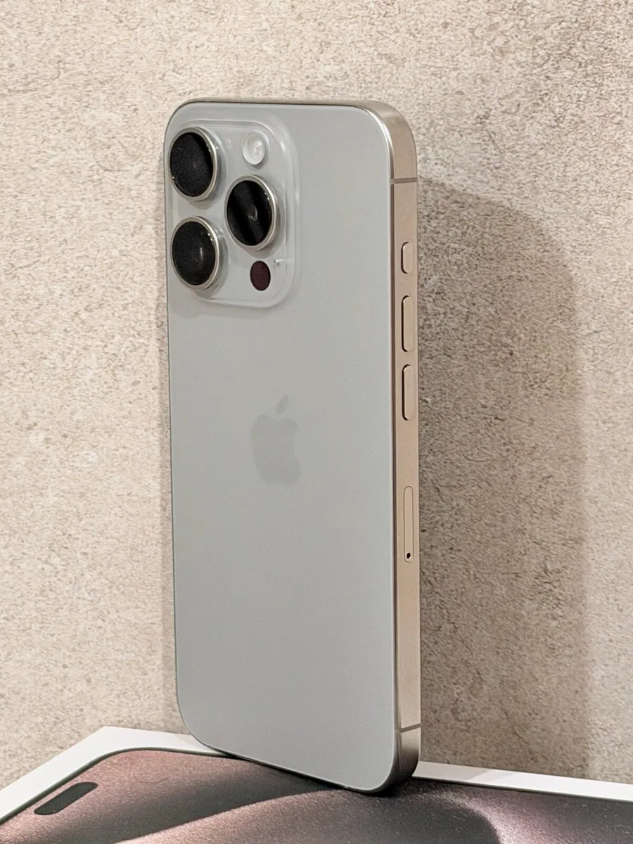 iPhone 15 Pro - Image 2