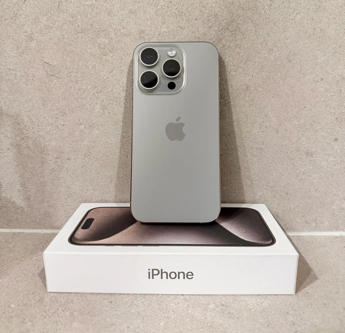 iPhone 15 Pro - Image 4