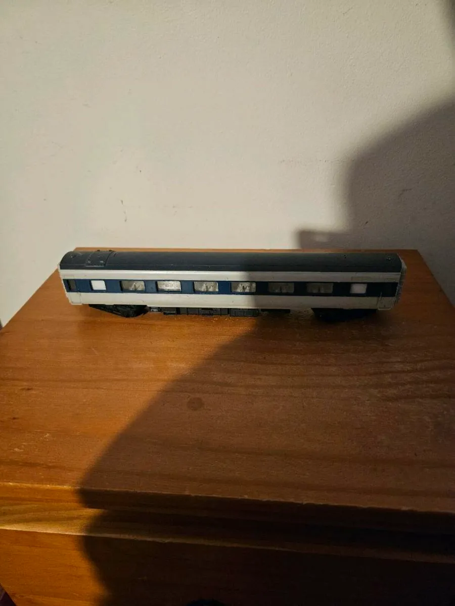 Hornby Triang OO Gauge Carraige - Image 4