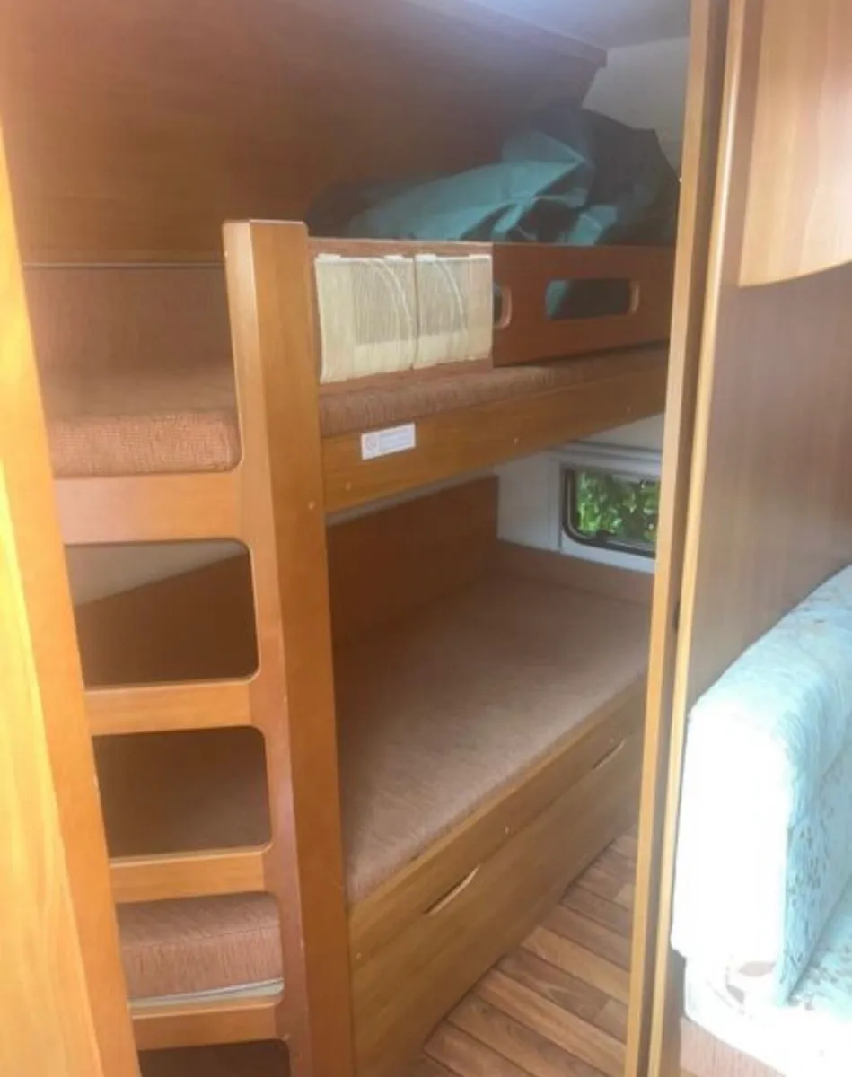 Hobby caravan 6 berth - Image 4