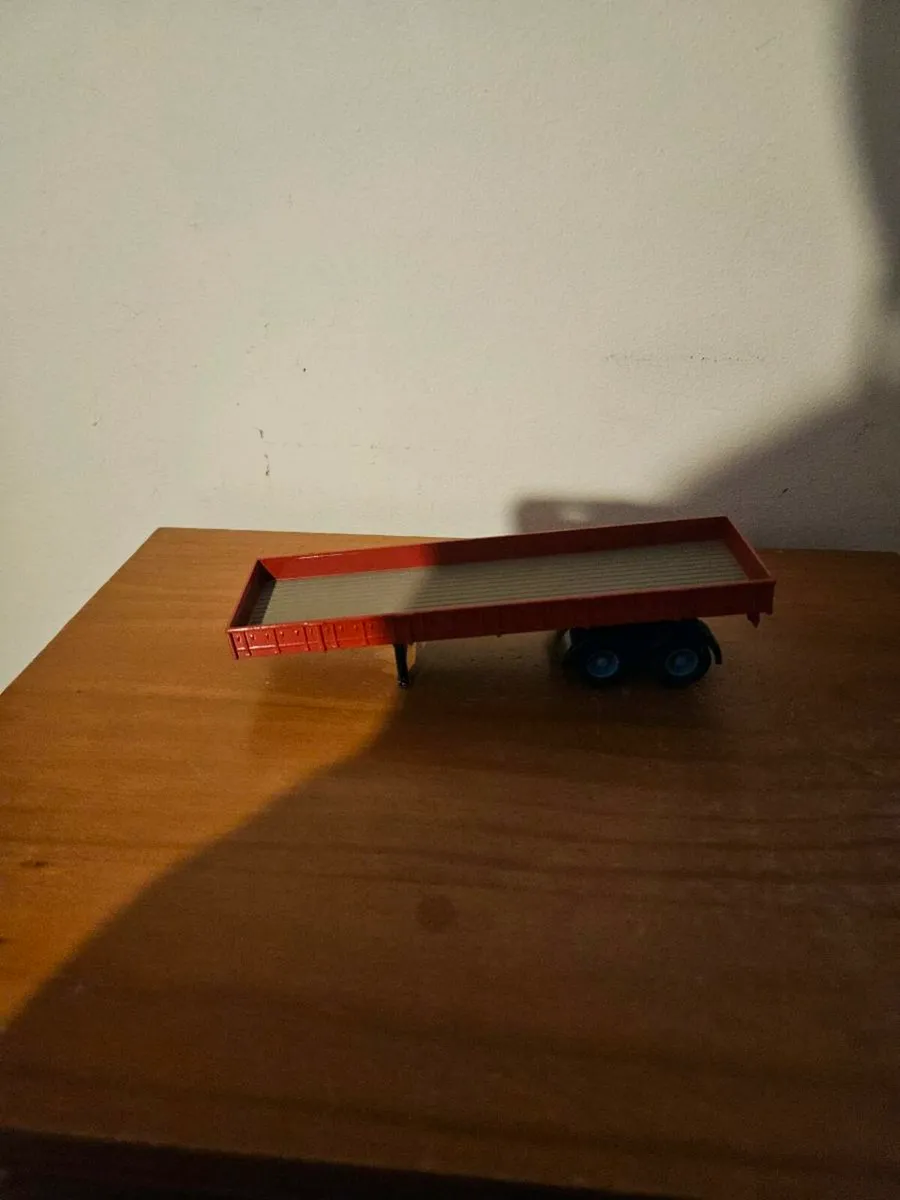 Corgi Chipperfields Circus Trailer - Image 3