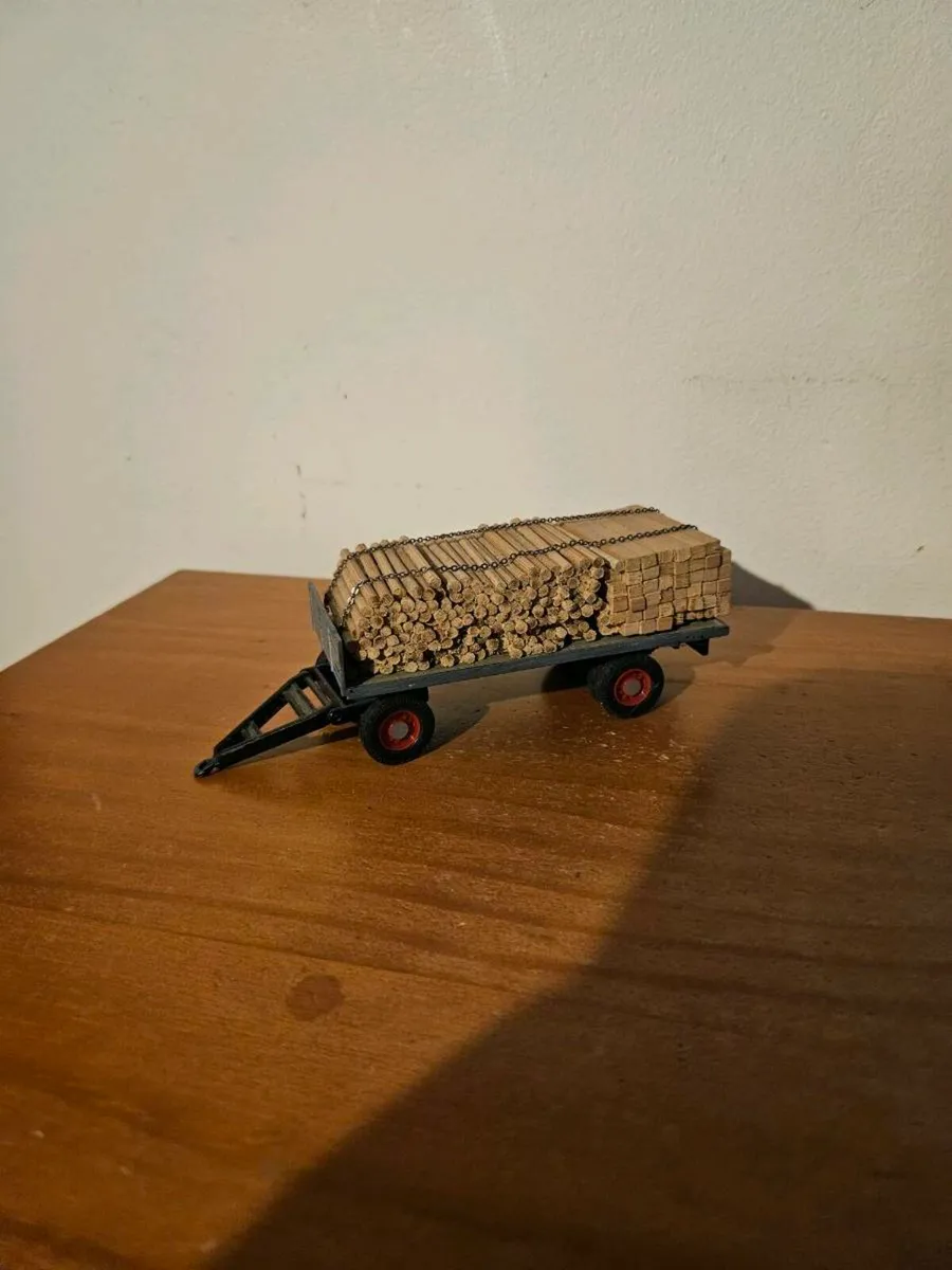 Corgi Code3 Trailer with Wood Load - Image 2