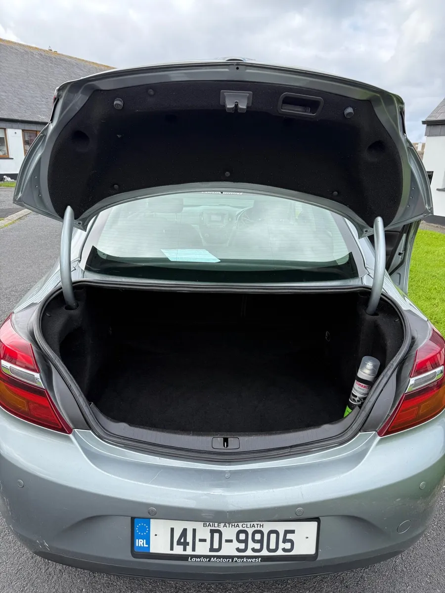 Car - Image 2