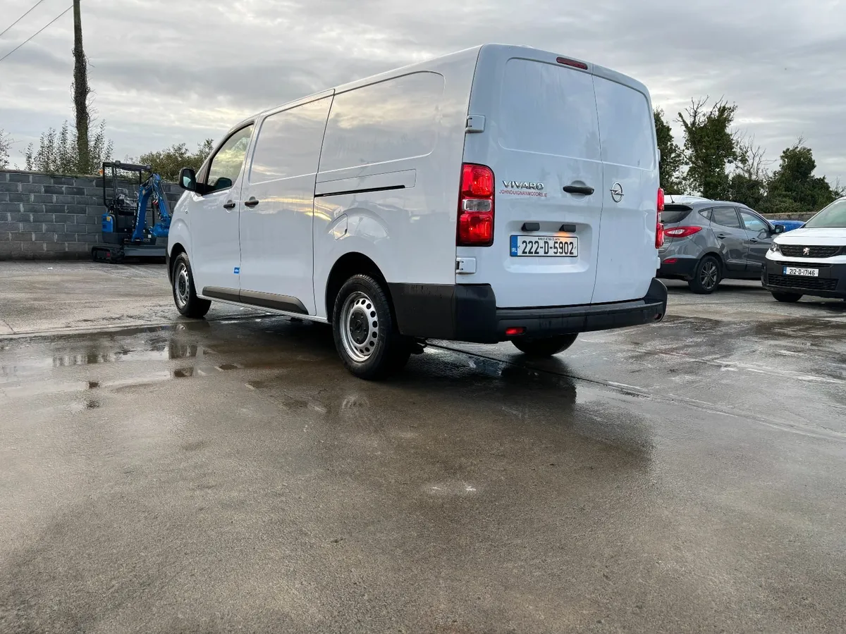 Stunning, low Mileage, Opel Vivaro, LWB... - Image 4