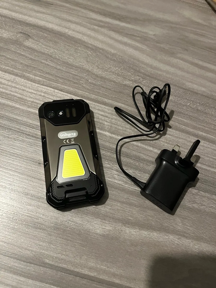 Unihertz Tank Mini Mobile Phone - Image 2