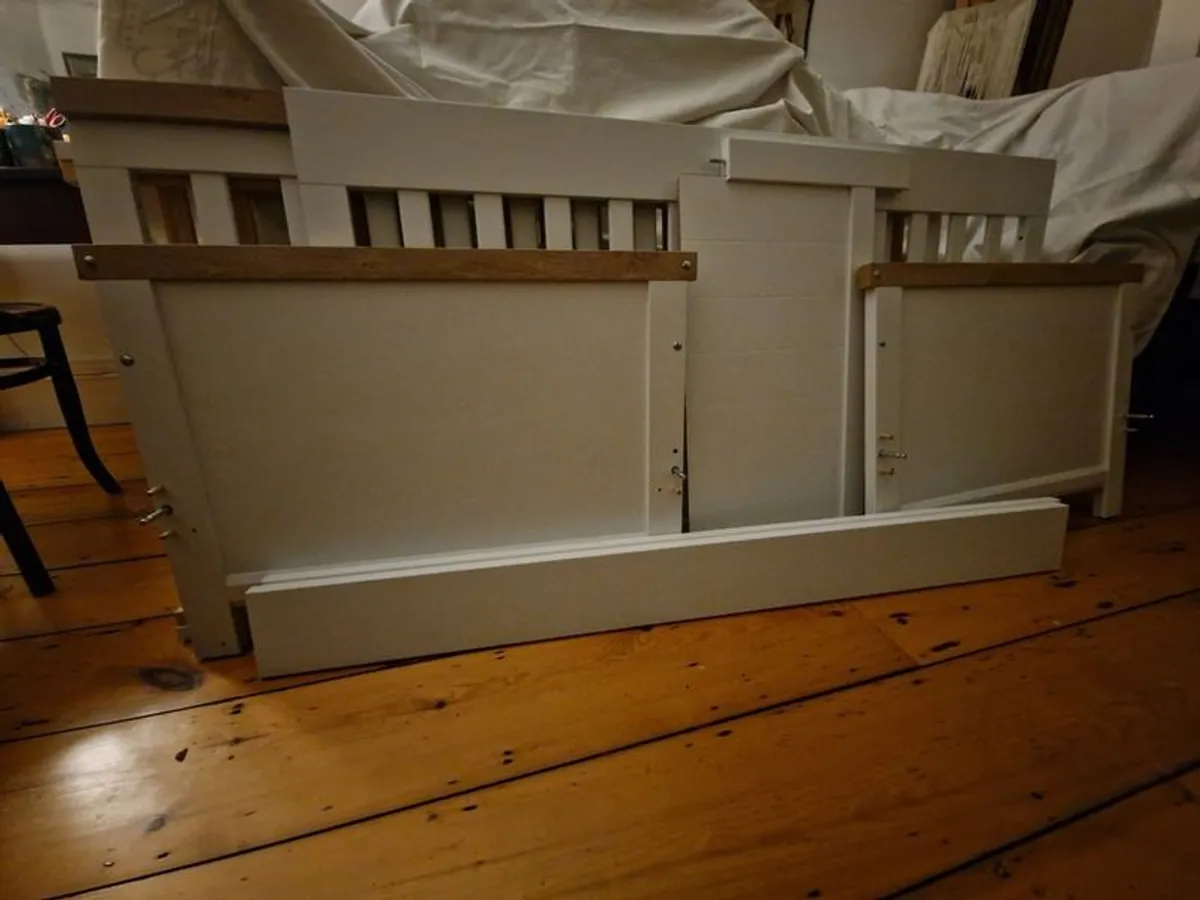 Mothercare cot bed - Image 2
